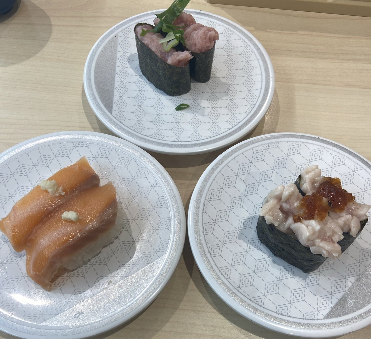えー、予想通り負けております…
いったん運気チャージします🍣