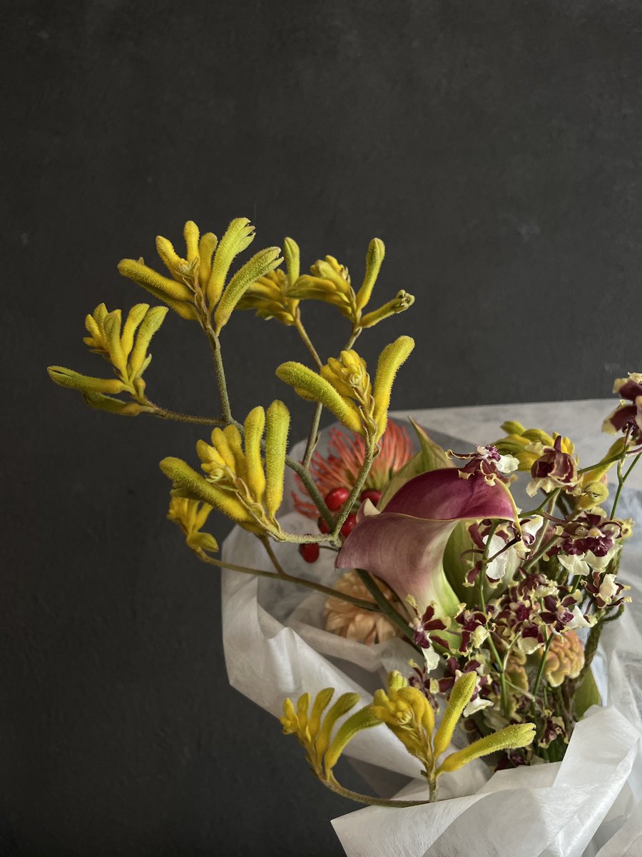 着物の撮影に生花をお勧めしています。