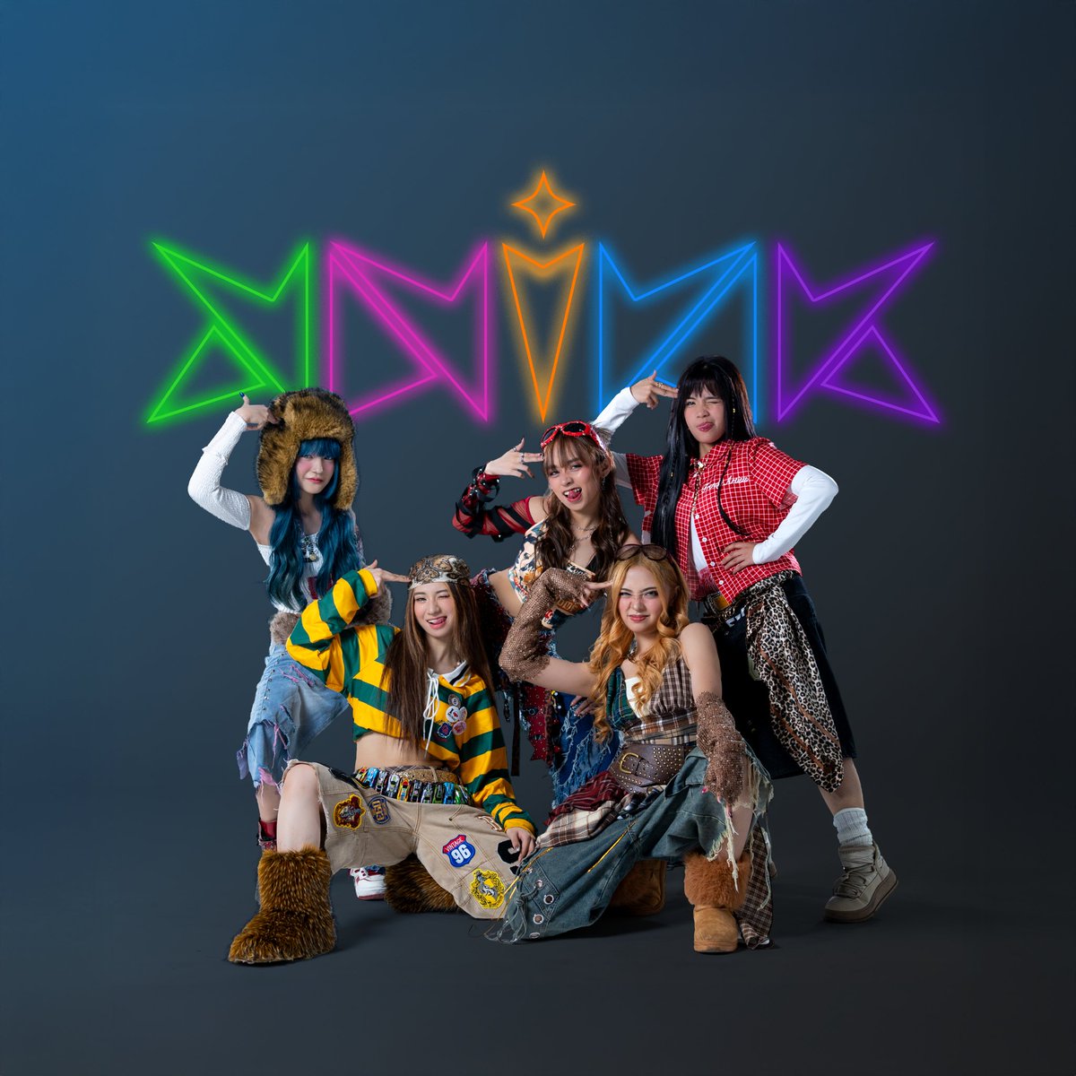 VVINK announced their new single "Baduy", set to be released on November 14.