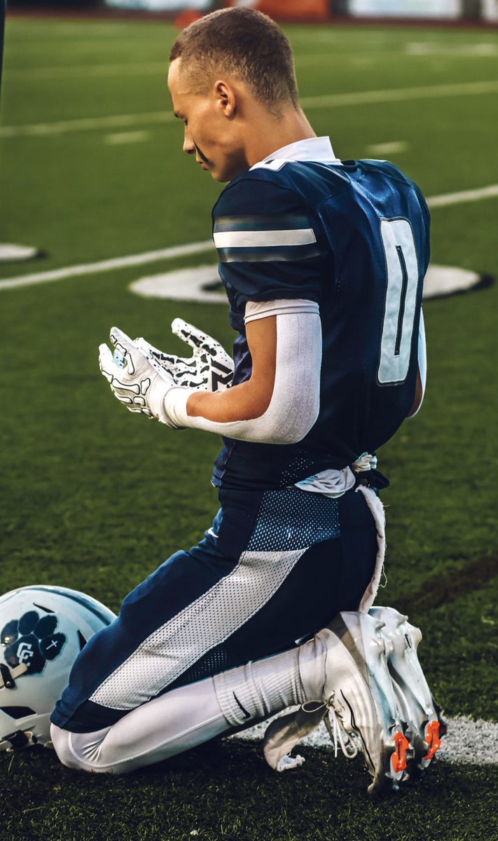 League O - MVP
1st Team All League DB

37 Catches
745 yds
9 TD’s
2 INT’s
1 Sack

(7 games)

All glory and praise be to King Jesus 💯🤞🏽