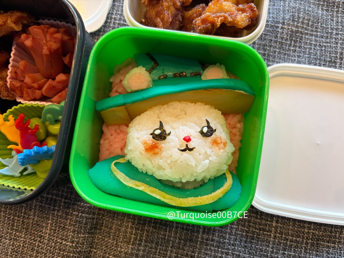 大好きなメイメイのお弁当つくったよ！

メイメイのデザインってシンプルなのに本当にカワイイ(●´д`●)

#AFKJourney #ThornsofDevotion #AFKジャーニー #メイメイ #Hammie
#キャラ弁 #お弁当 #bento