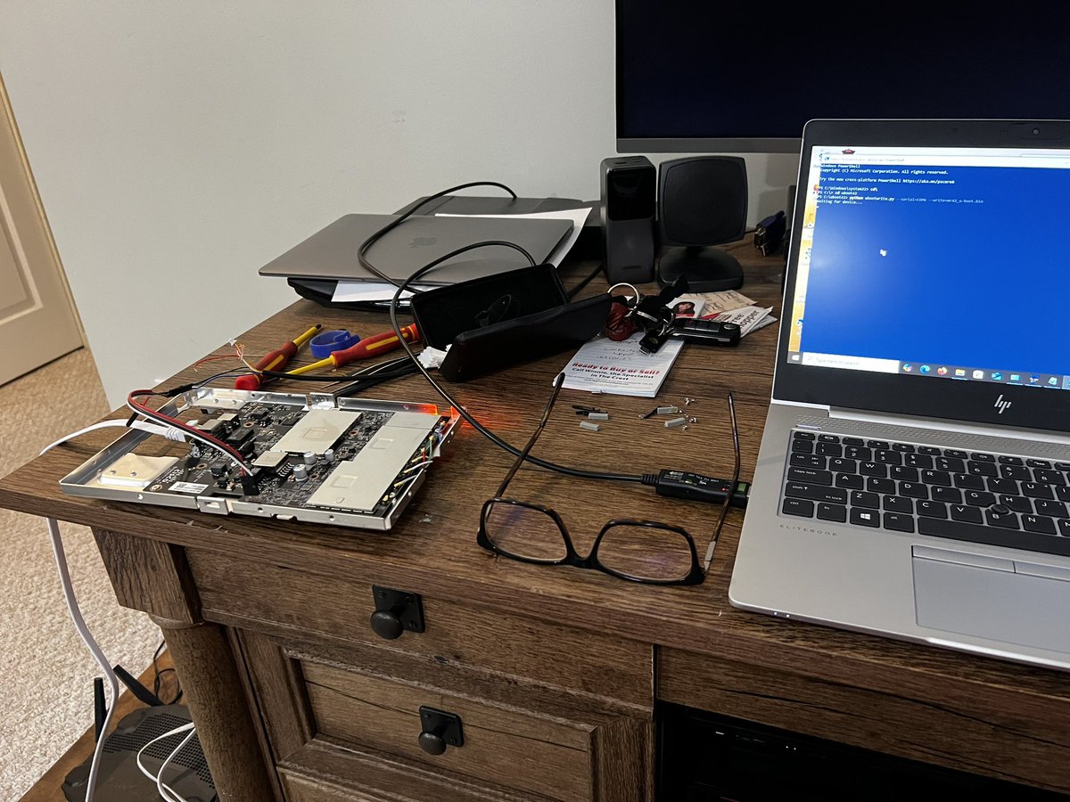 mrmasternode's tweet image. Setting up a new wifi project for a local nonprofit on a $0 budget.

Flashing #OpenWRT to some Meraki Cisco MR42 access points tonight.

Not a large installation but running 6 AP over PoE to cover the entire FoodBank with some VLANs for access control.