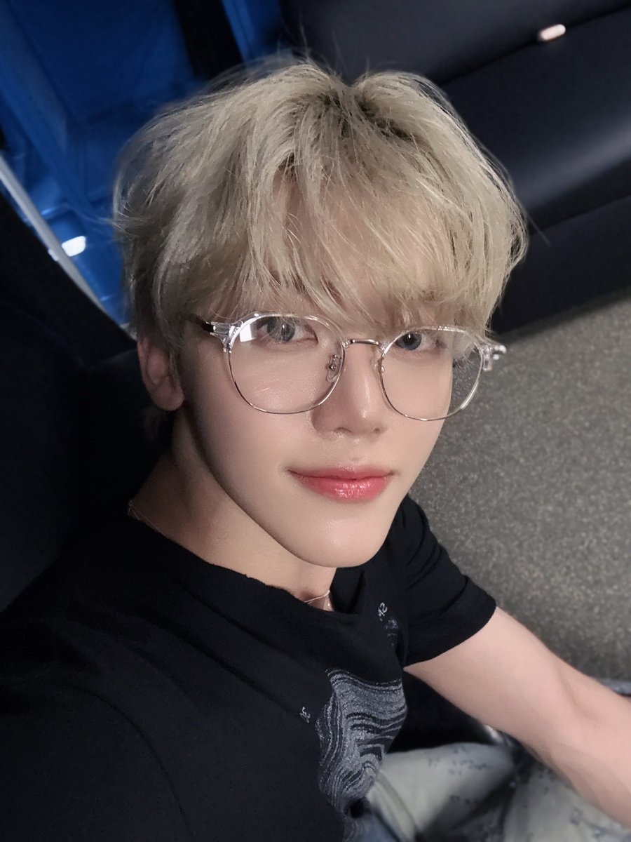 LKLshop's tweet photo. preorder reclow 🫧👓

รุ่นเดียวกับแจมินและเจโน่ 590- free shipping 

✈️ ส่งกลับแบบแอร์ 
#ตลาดนัดnct #ตลาดนัดอซท https://t.co/hqUc47KJWd
