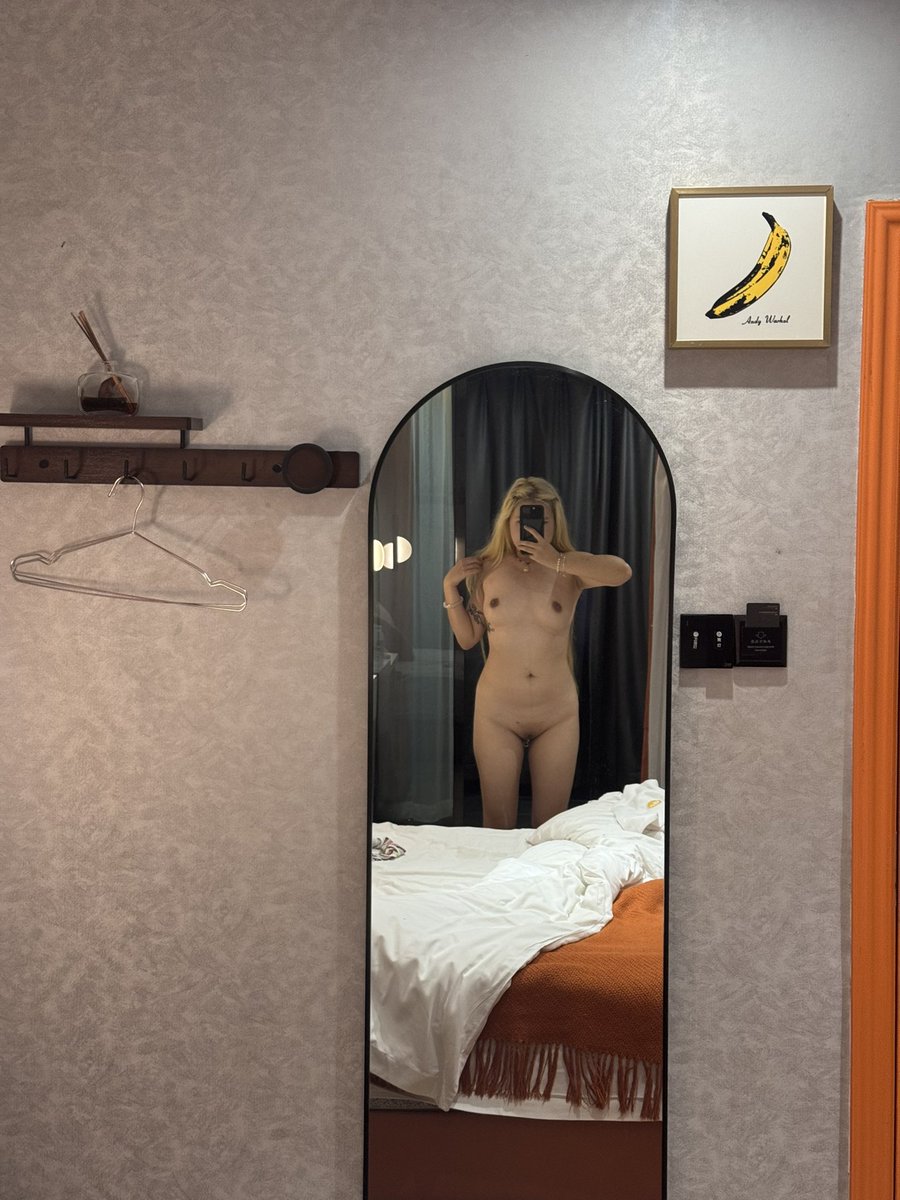 福利姬老板娘分享的黄推图片2 - 网红私拍内容