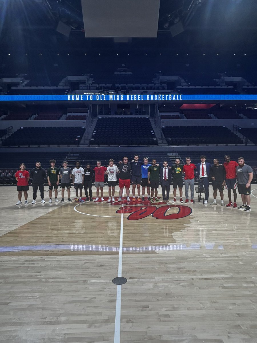 Rebs open up the season with a dub. <a href="/seluMBBmanagers/">SLU Men’s Basketball Managers</a> <a href="/ManagerGames_/">Manager Games</a>