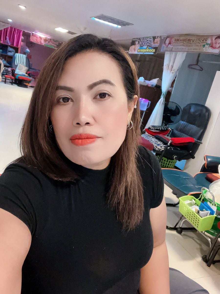 ฝนมาแล้วจ้าพี่หมอยังคอยยุนะว่างมากค่ะสิ้นเดือนแล้วนะหนุ่มๆแอดไลน์0972842535