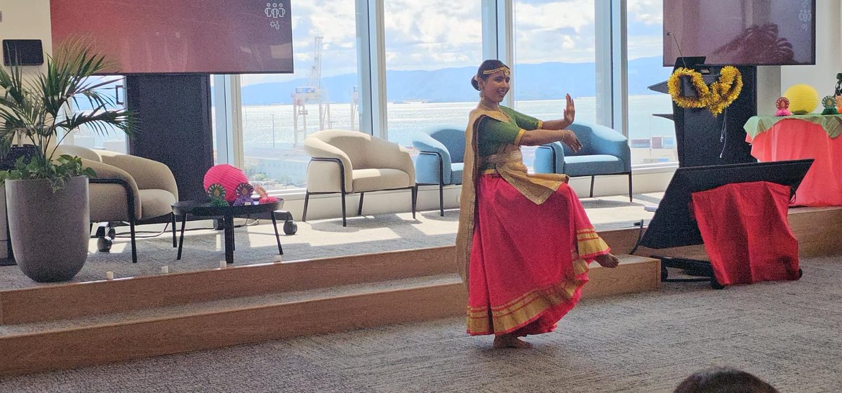 IndiainNZ's tweet image. Diwali at Datacom NZ.HC Neeta Bhushan joined the event on auspicious occasion of Diwali and extended warm wishes to all. Wonderful to see Kiwi friends &amp;amp; diaspora members in Indian ethnic attire and enjoying cultural performances, fashion show and Indian delicacies. #Diwali2025