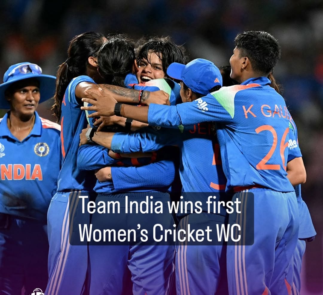 bombaytimes's tweet image. History made! 🇮🇳✨ Team India lifts the Women’s Cricket World Cup for the very first time — a moment of pride, power and pure inspiration! 🏆💙 

#WomenInBlue #WWC #TeamIndia