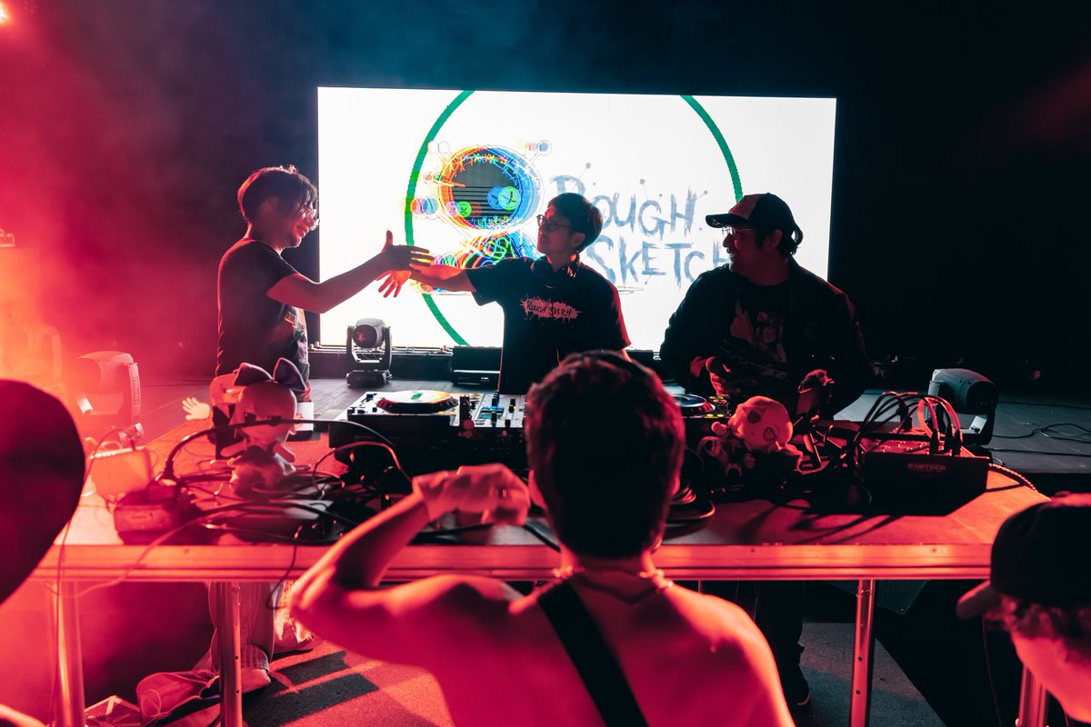 SydiaPhoto's tweet image. Happy Halloween from @megapulse!
My photos from this weekend&apos;s show in Chicago featuring @ItsCreepP, @wattchan, @uno_roughsketch and more are now available!

Link to the album available in the replies!