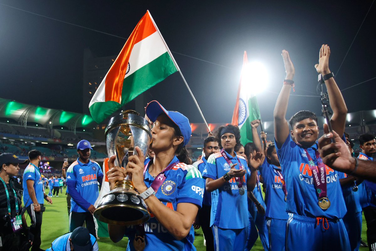 codemotech's tweet image. 🏆✨ 𝗖𝗵𝗮𝗺𝗽𝗶𝗼𝗻𝘀 𝗮𝘁 𝗹𝗮𝘀𝘁!
Our incredible India women&apos;s national cricket team have done it — lifting the 2025 World Cup! A heartfelt salute to the grit, the glorious fight-back, the dreams realised.
#WomenInBlue #CWC25 #WorldChampions #TeamIndia #HerGameHerRules