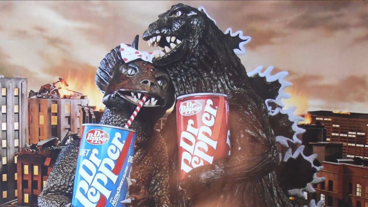 11月3日は ＃ゴジラの日 
ゴジラの初代映画が公開された日です。

＃ドクターペッパー も1985年にゴジラとタイアップしたことがあり、そのCMがいつ見ても面白いので、ぜひ見てください😆

オリジナル版
youtu.be/vvw2h0ZN9f4
ダイエット版
youtu.be/ShVLOBgzfSs