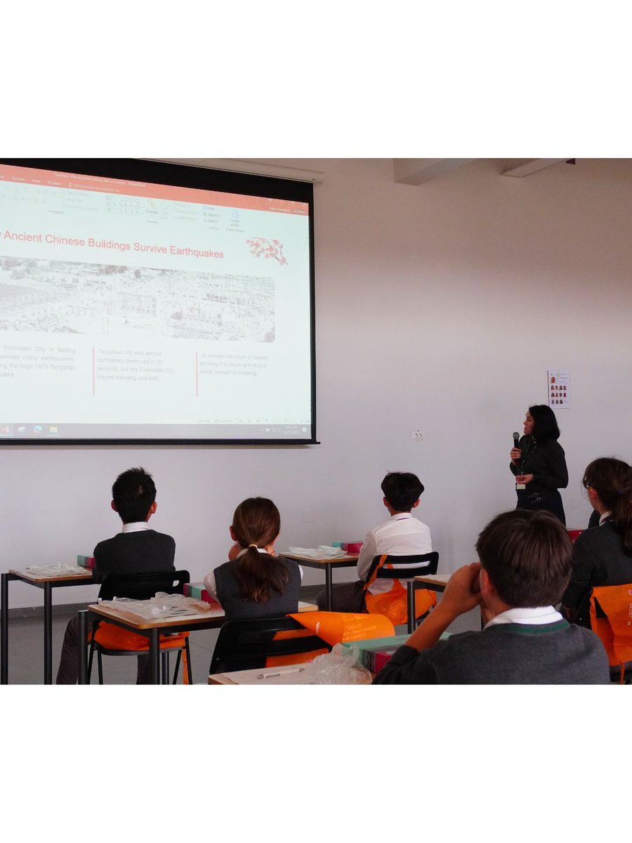 CSBucharest's tweet image. We were delighted to welcome @bucharestccc for a Sunmao workshop! Our KS3 students explored this UNESCO-recognized Chinese joinery craft through a friendly competition.
Congratulations to Eda &amp;amp; Yasemin for winning and advancing to the National Round!
#ProudtobeCSB #ChineseCulture