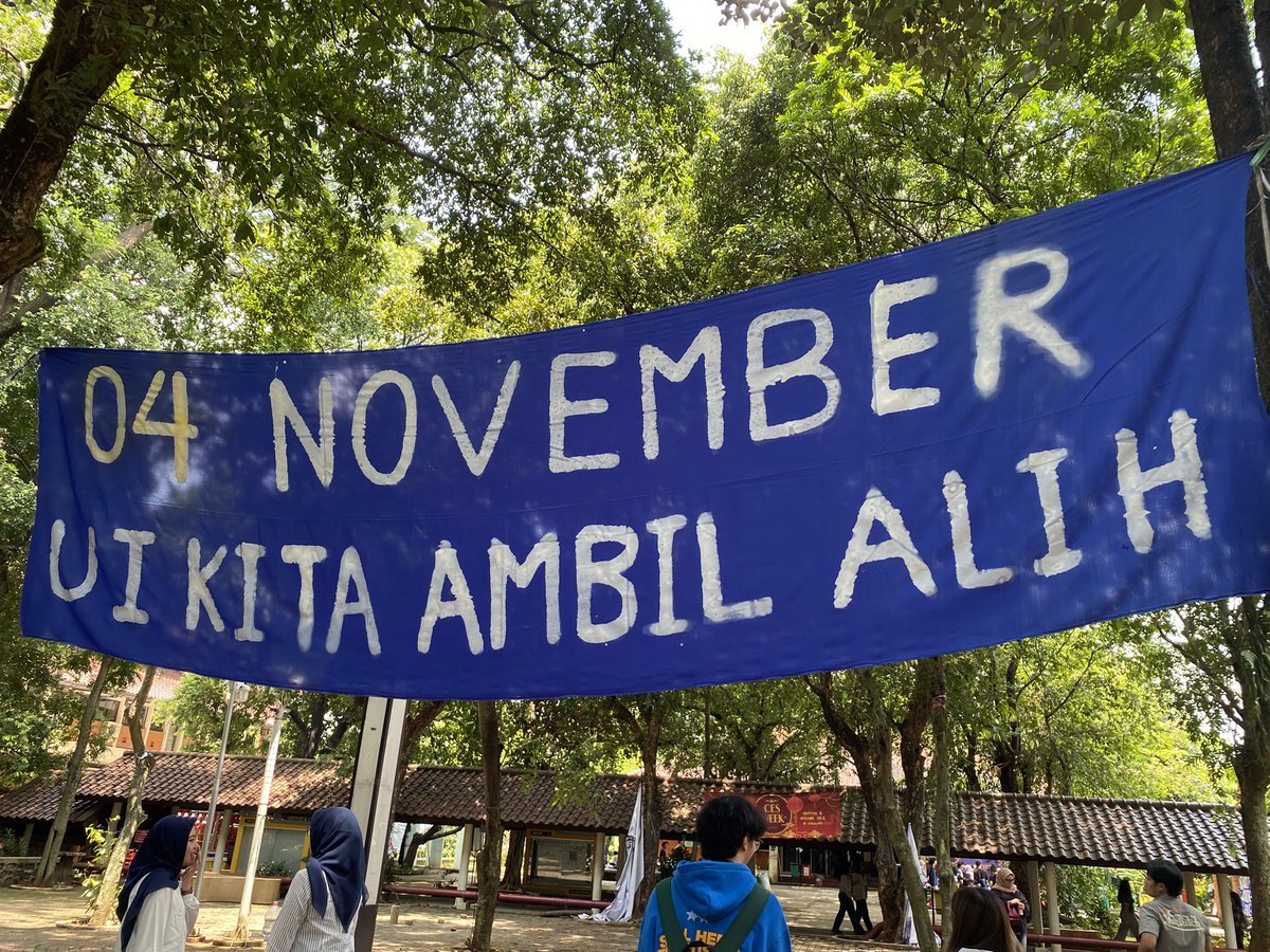 BEMFTUI's tweet image. udah siap parade besok?