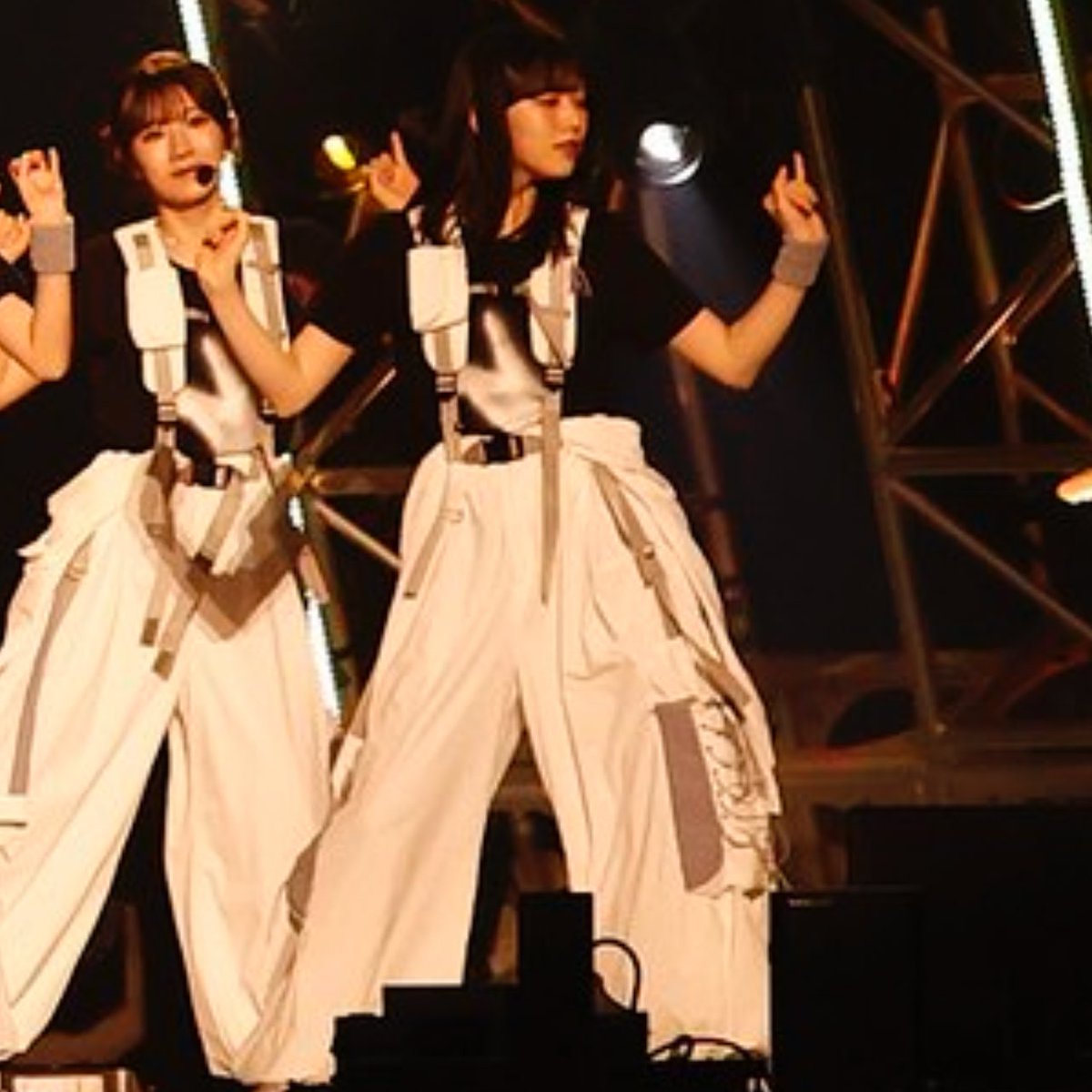 ꒰ঌ 𝕁 ໒꒱ on X