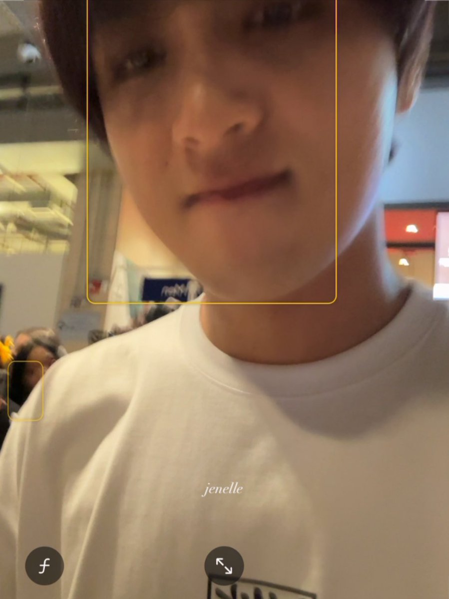 colfhsc's tweet image. 밑에서보는해찬이시점너무귀여워서앙앙움