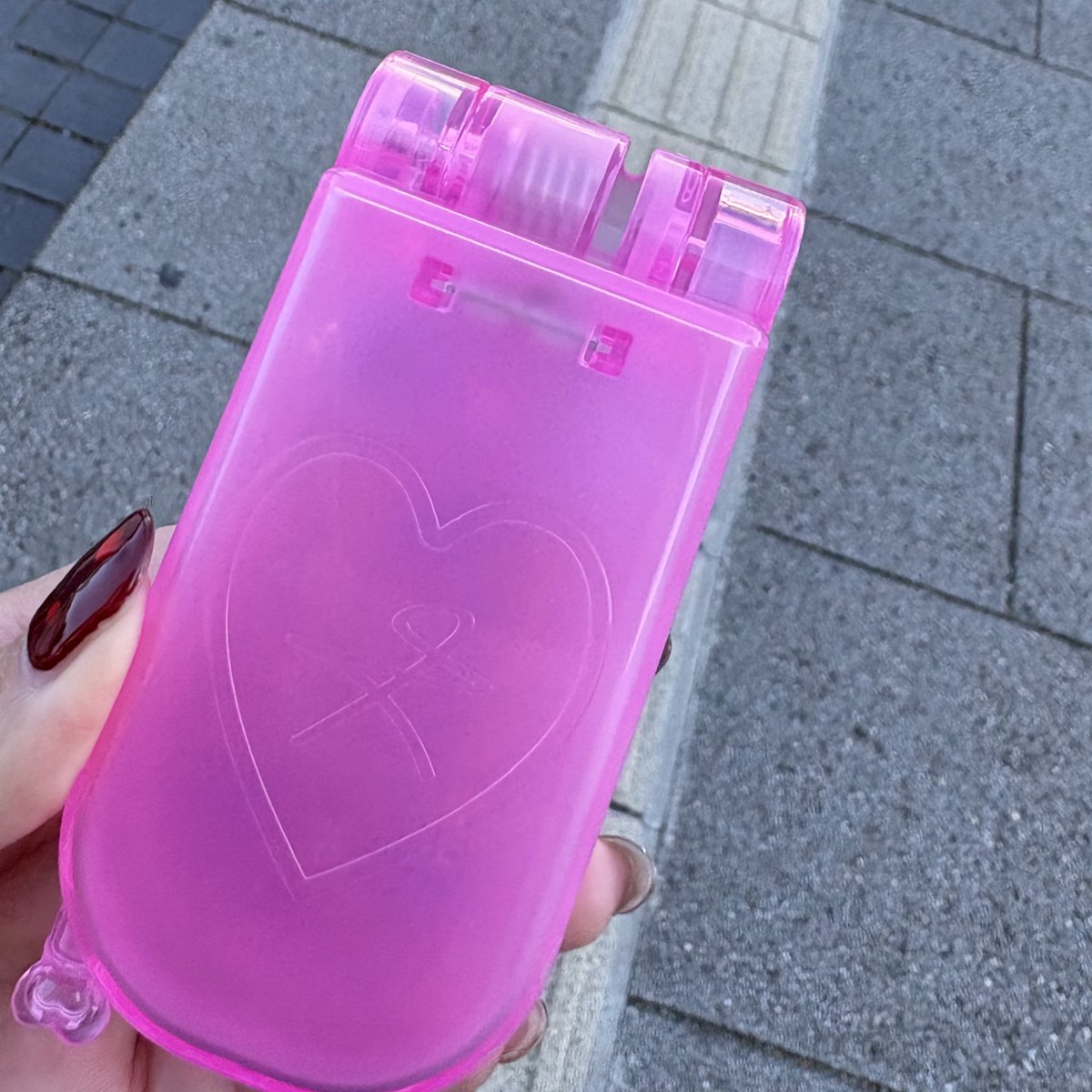 A.B.C-Z新ペンライト、ガラケー型デザインでXに大反響