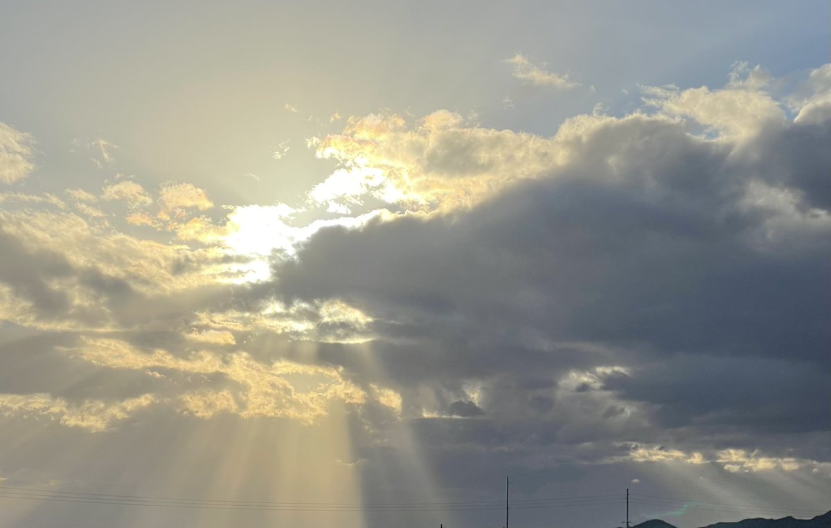 Happy Monday everyone! Goodnight from Arizona. 🌙