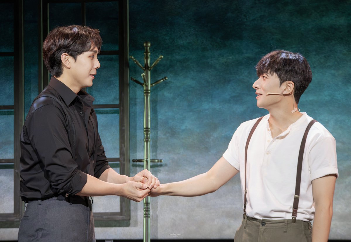 another_mood_'s tweet photo. 251101 <조선의 복서>🌙
-피처링 포토타임-

요한 役 | #박준형 배우님
장명 役 | #박상준 배우님 https://t.co/SdneVUyrOF