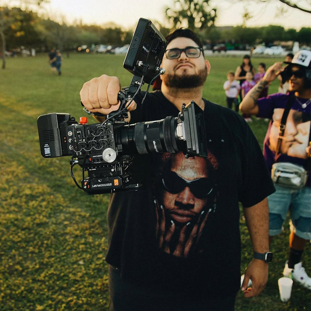 osee_tech's tweet image. 👉Ready to unleash your creative potential with the 7&quot;3000 nit monitor?
🎥#OseeG7 monitor and #RedKomodo6K
📸by @alexlaymedia
.
.
#oseemonitor #oseetech #moviemaking #onset
#filmproduction #cameragear #onlocation #weddingvideography #directorofphotography #setlife