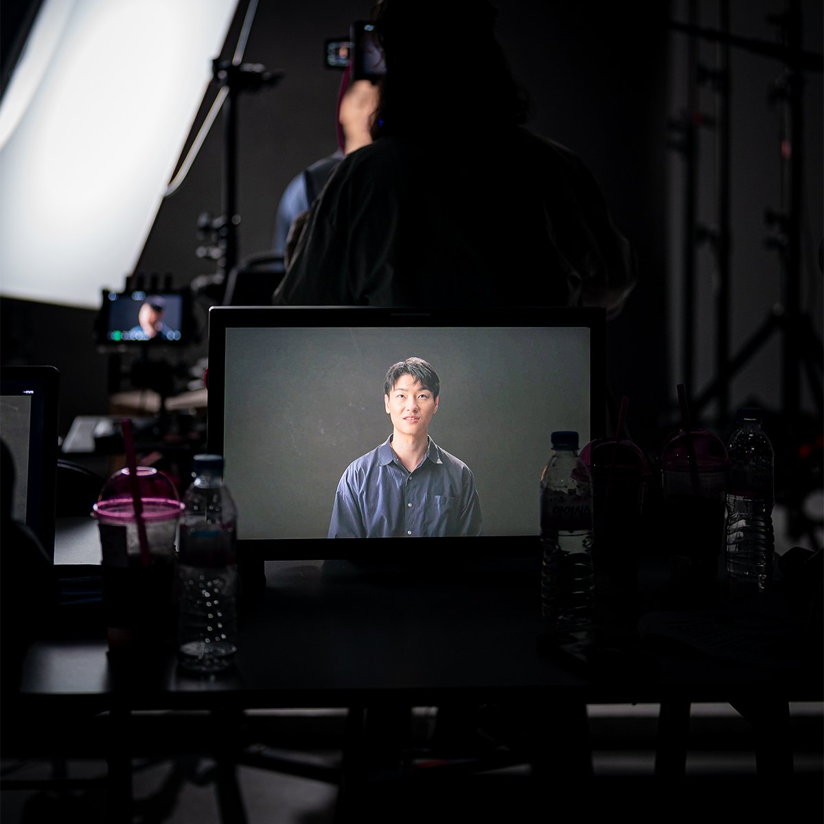 osee_tech's tweet image. 👉With IPS Black Technology, the production monitor provides superior contrast, crisp image with rich black details, improving the color accuracy in off-axis view angle.
🎥#OseeMega15S monitor and #SonyFX6
📸by @edkfilm
.
.
#moviemaking #onset #filmproduction #Mega15SMonitor