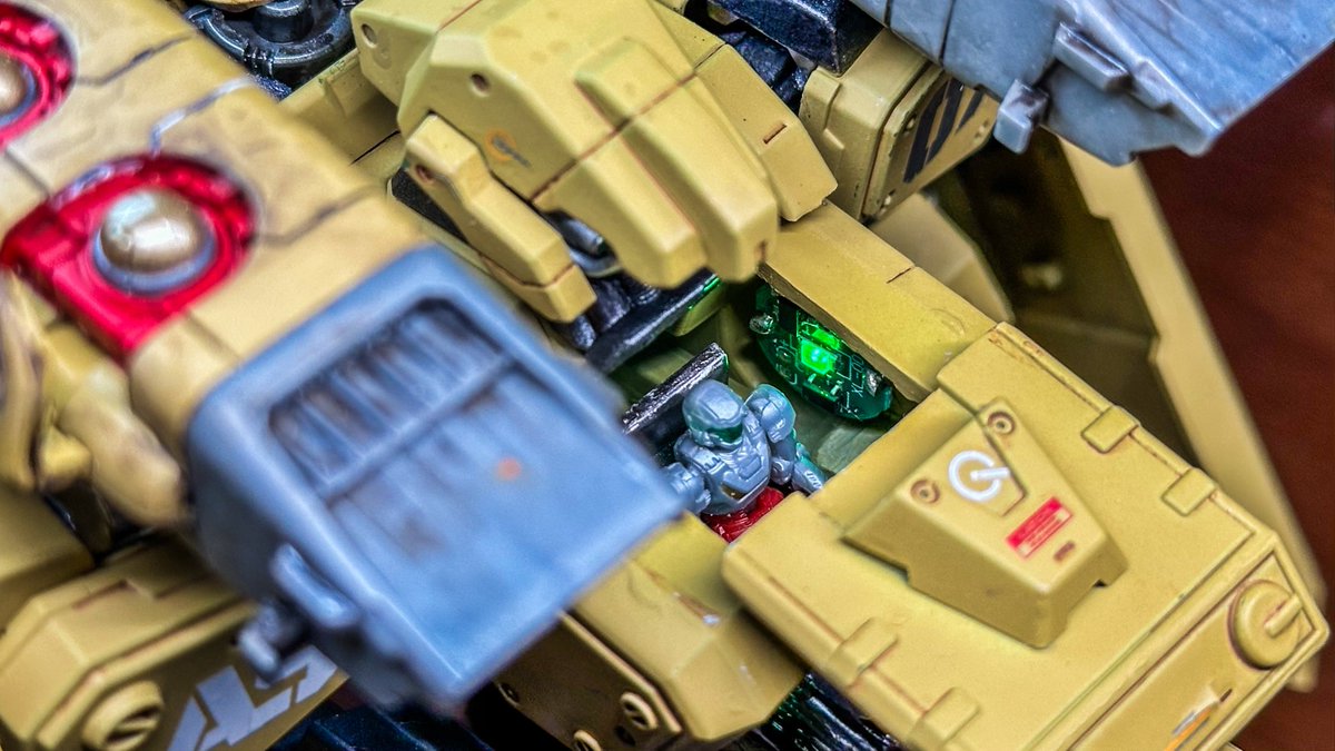 earlyan_d_river's tweet image. 《ヴァルケン・局地ユニット対応型》①

追加ユニットにより活動領域を拡大。
これは『アルゴユニット』装備の水中用。
———
プラムさんの傑作キットを作りました。

コックピット周りを中心に、背部ユニット、ハードナックル、ローラーダッシュ、武装類、など遊びやすく全身改造しました。

＃plum