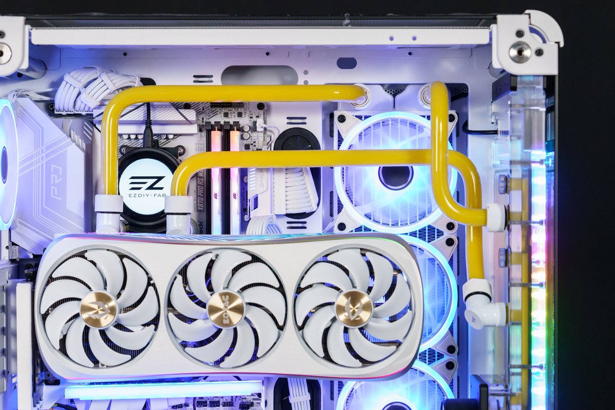 ThermaltakeInc's tweet image. Core P6 Custom Loop 🌈✨ Precision, color, and craftsmanship, this build pushes aesthetics and performance to the next level.

Big thanks to @ezdiyfab for sharing this build!

#Thermaltake #CoreP6 #CustomPC #LiquidCooling #WaterCooling #PCBuild #Modding