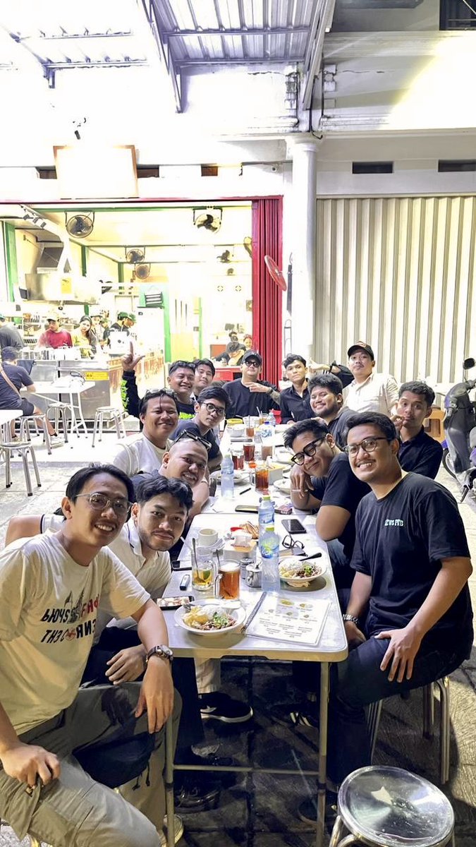 ananghijauu's tweet image. love u.