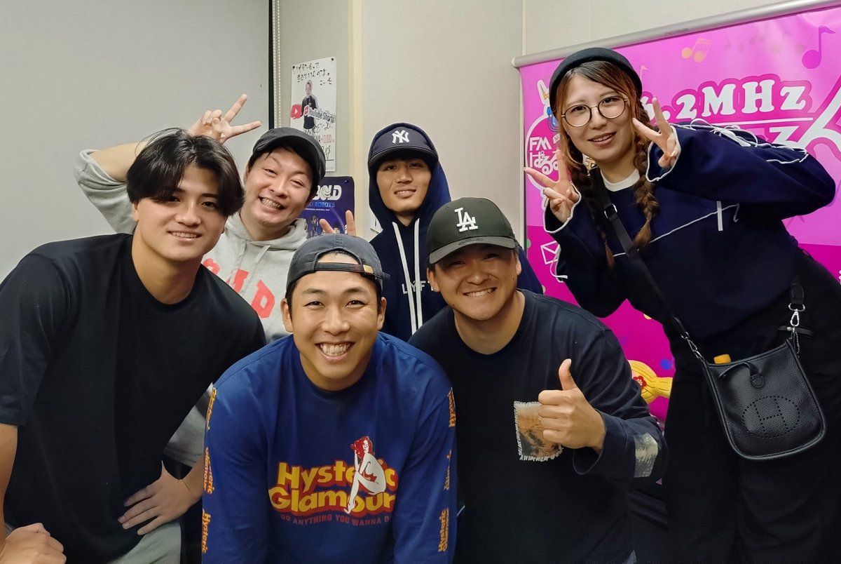 yusuke_acm's tweet image. 本日の ＃茨城アストロプラネッツ OVER THE TOPは、特別版！
「サビ歌アカペラ選手権」🎤✨
ハイレベルな争いを制するのは誰か？
豪華審査員には、新太郎選手、まのちゃん、セリーヌＤ💃
なぜか私も歌ってます🤣
お聴き逃しなく‼️