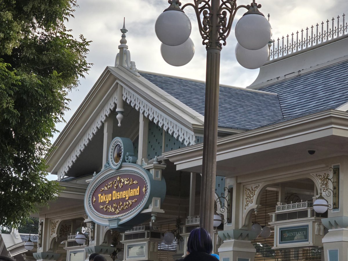 10/31＆11/1
誕生日とその翌日にランドとシーへ旅行してました🫶お友達の黒鍵とふたり、めちゃくちゃ楽しく過ごせました✨また行くぞー！！