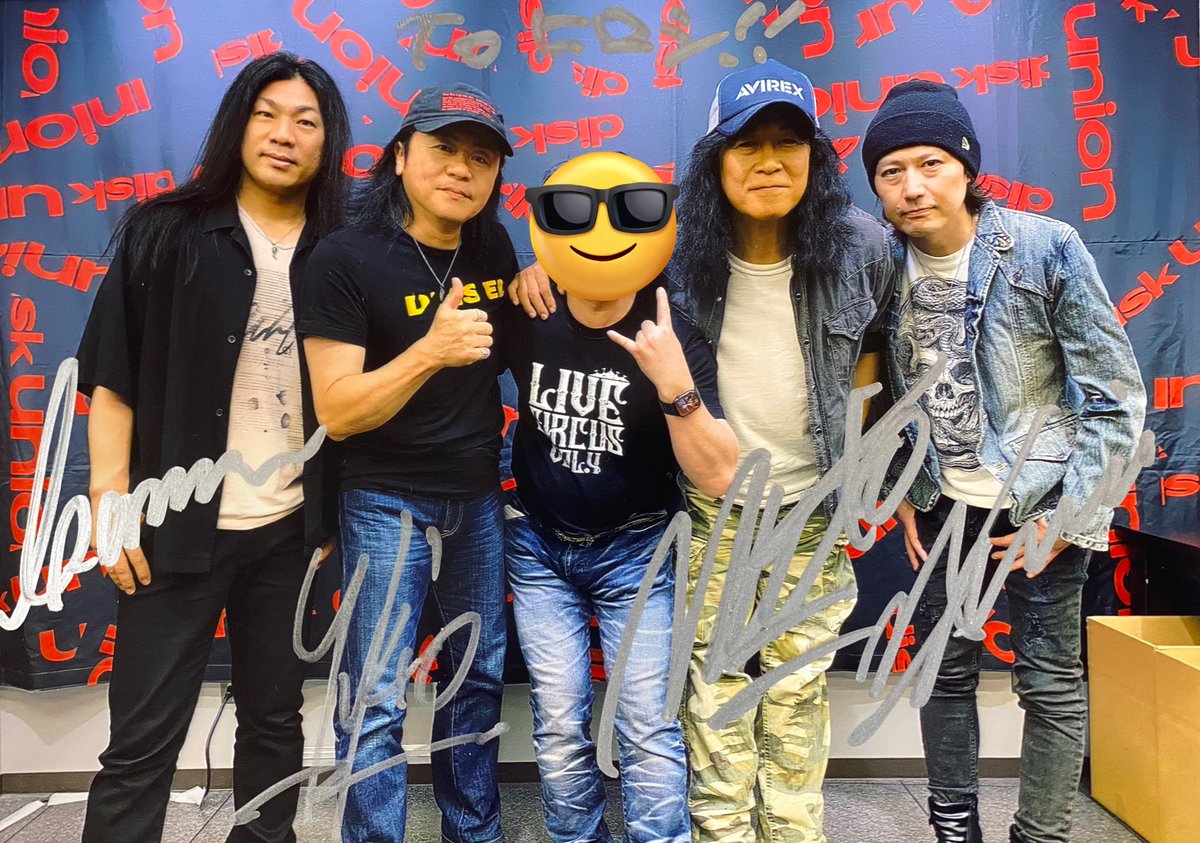 ガンズ・アンド・ローゼズ メンバーサイン入り写真+証明書 ガンズ・アンド・ローゼズ メンバーサイン入り写真+証明書 Yahoo