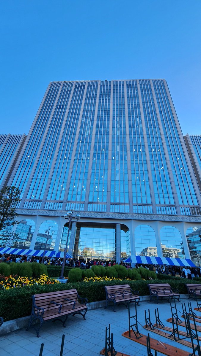 n_tsuyu's tweet image. 30年ぶりの我が母校。
面影まったくないんだけど。
学祭楽しいね。