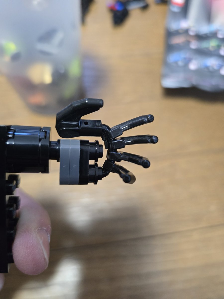 新アイアンマンの手に近いものを再現してみた