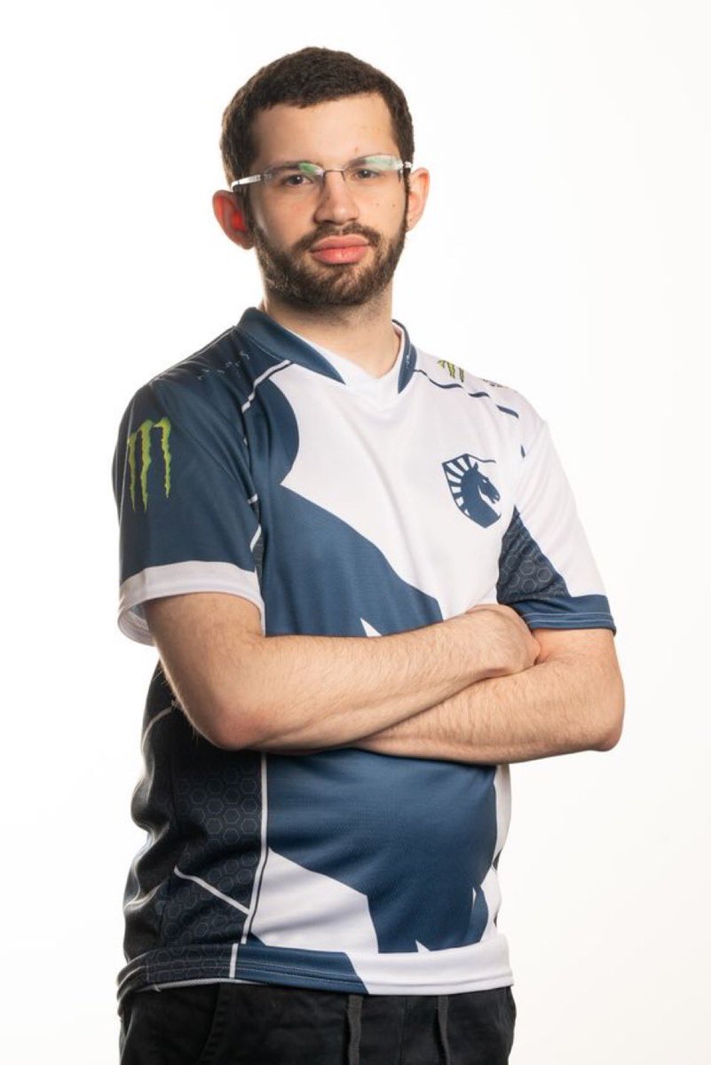 poopee__2's tweet photo. @DabuzSenpai I TOO AM PUSHING FOR A HIGHER RANK IN GAMES I ENJOY

IT IS FUN TO PEAK PUSH JUST FKR THE HELL OF IT

FUCK YOU, DAVUZ https://t.co/YyzjCuWMHL