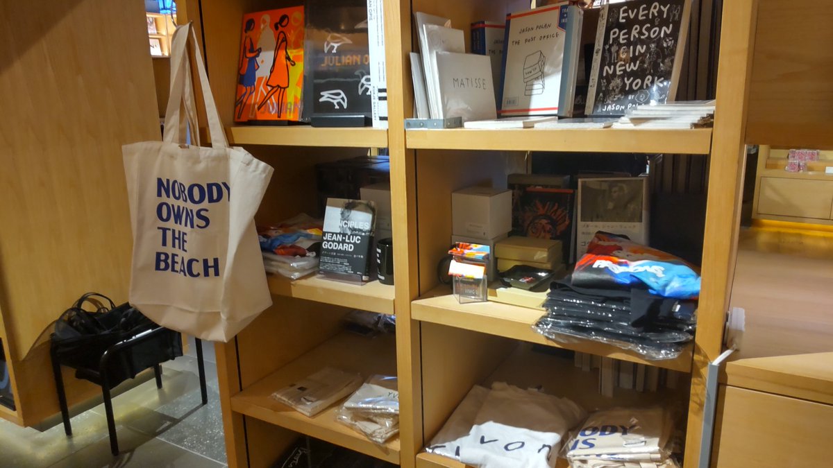 shimizu_szk's tweet image. 銀座 蔦屋書店で、『天使のたまご』複製原画やアート作品、 #ゴダール展 のグッズ、 #シナリオ のレプリカが展示販売しています！ #Godard
x.com/GINZA_TSUTAYA/…