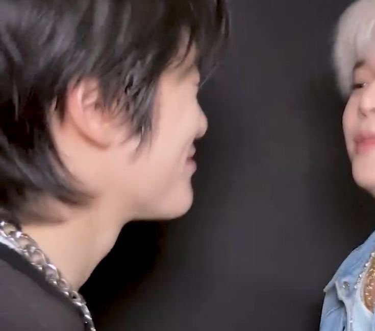 twneayyishere's tweet image. แก้มกลมๆอยุ่อย่างนั้น แก้มแห่งเกาหลี