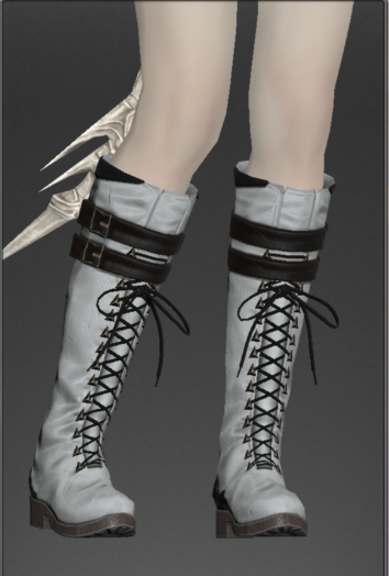 투영 제한 풀리면 꼭 챙겨놔야할 템 1위
갑주선봉 작업장화
가죽부분이랑 얇은끈이 염색됨