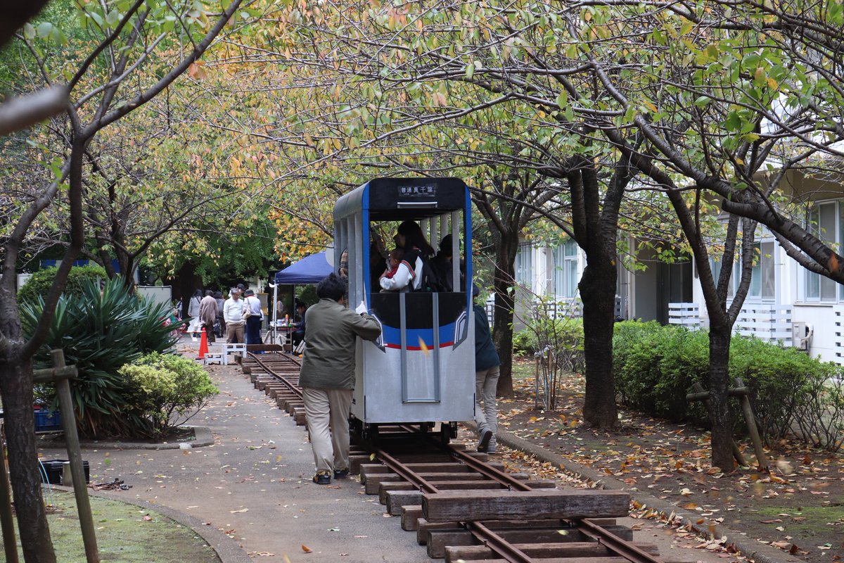 suwa233's tweet image. ついに幻の駅「偽千葉駅」に到達できました！
この人車、約50年受け継がれてきた伝統あるものなんだとか。