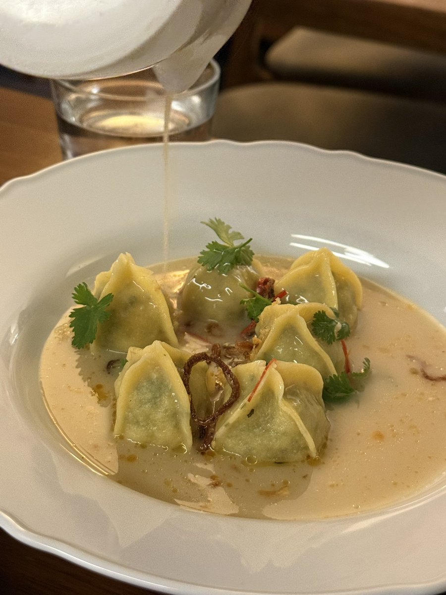 SumedhaUppal's tweet image. solid food at navu last night. unbelievably so it was my first time but that cured fish in tiger milk would come in my dreams for a while. the tender lamb chops. the creamy cauliflower crème brûlée sigh. good stuff.