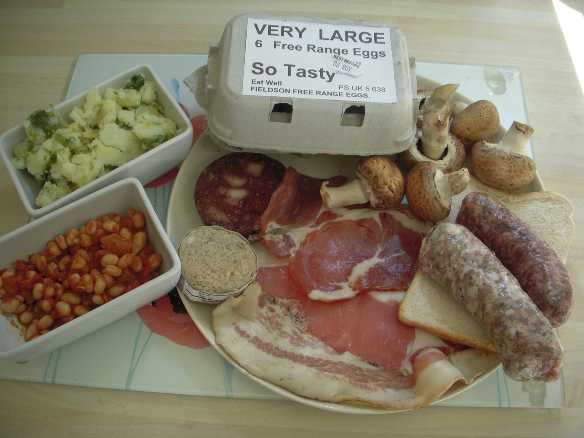 RateMySausage's tweet photo. The 2025 RMS Fried Breakfast Competition

Day 1/23 Simon - @RateMySausage

Score from 1 to 10 (on this tweet only) &amp; comment if you wish.

Feel free to RT.

#ShopLocal #ProperButcher @LoveBritishFood @NoFarmsNoFoods https://t.co/yn89sJTApP