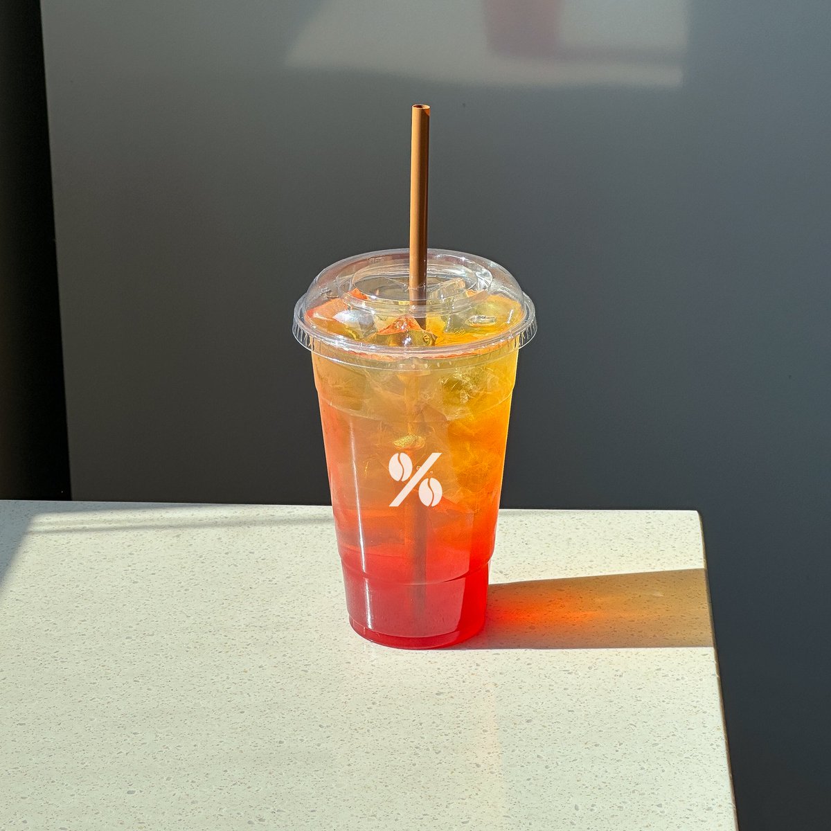 tenpercent___'s tweet image. #EVENT 
음료에서 빛이난다,,❤️‍🔥

소방의 날 (11/9)을 앞두고
텐퍼센트커피 X 소방청 콜라보 음료
‘히어로 레드 드링크’ 출시! 🚒

음료 판매 수익금 일부가 소방관님께 기부된다고 하니
주변에 널리널리 알려주세요!!

#RT + #팔로우 = 텐퍼센트커피 5,000원권 (5명)
당발 = 11/7