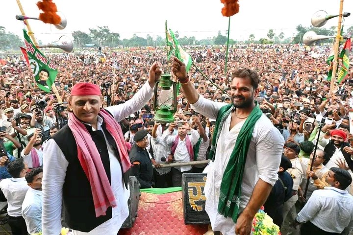 Akhilesh Yadav held a monstrous rally for the Mahagathbandhan candidate KL Yadav 

#BiharElection2025 
<a href="/yadavakhilesh/">Akhilesh Yadav</a>  SP Chief