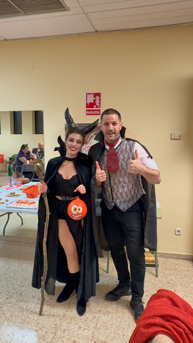 CirculoIsengard's tweet image. Este fin de semana celebramos nuestro particular &quot;Hallo Game&quot; con gran afluencia de socios y amigos.
Gracias por el trabajo y la organización de los socios que hicieron que el evento fuese posible.
