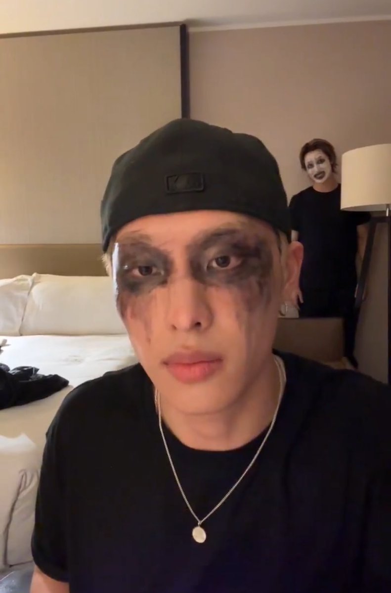 절대뒤를돌아보지마