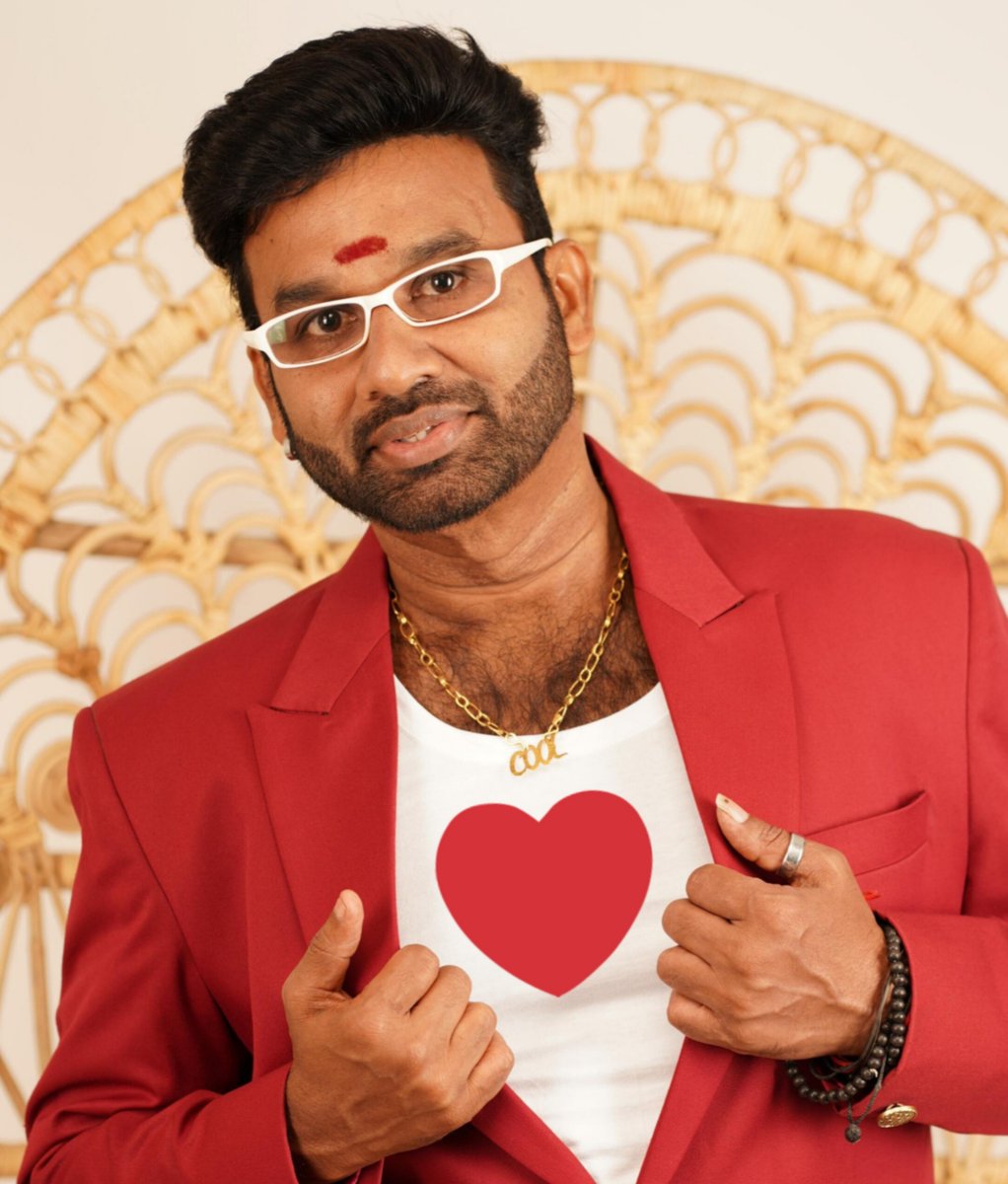 kalakkalcinema's tweet image. Wishing the actor #CoolSuresh, a very happy birthday!🎉🎂

#HappyBirthdayCoolSuresh #HBDCoolSuresh