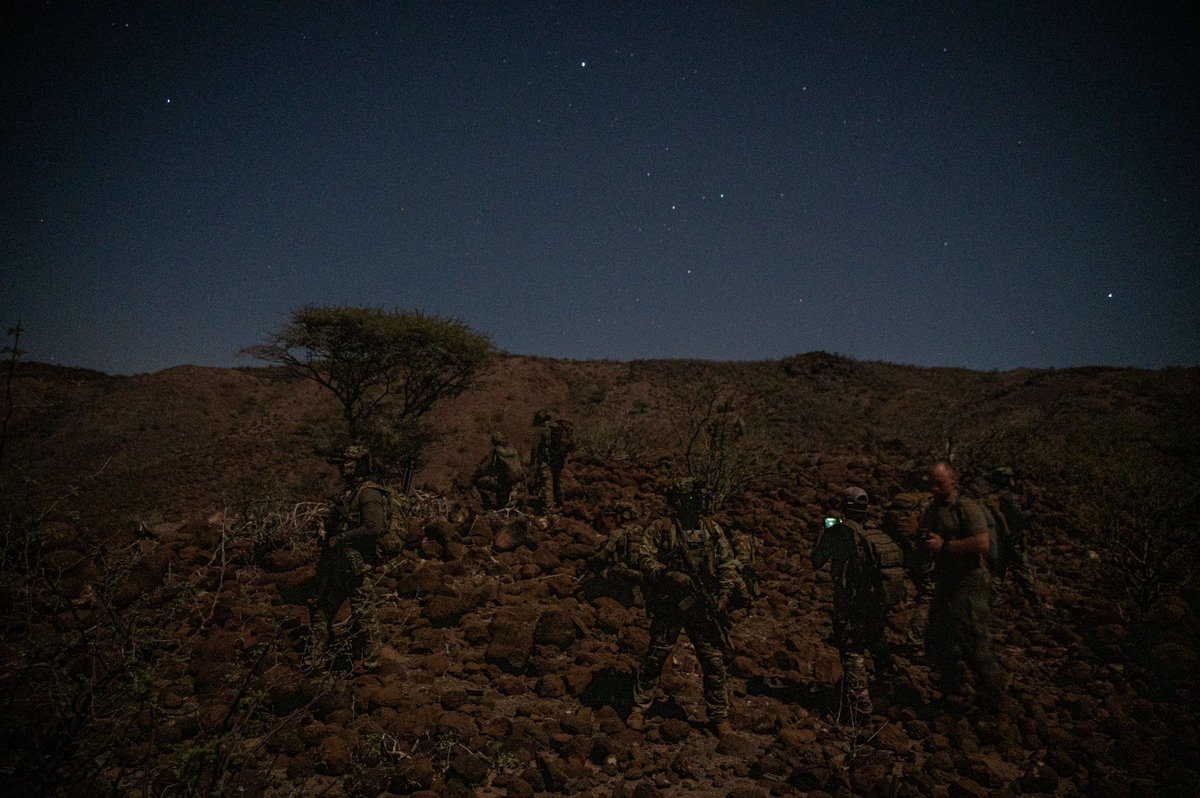 FrenchForces's tweet image. 📍Djibouti | Multinational Amphibious Exercise #BULLSHARK 🦈
 
🤝Participation of 🇫🇷🇯🇵🇪🇸 military detachments and defense and 🇩🇯 security forces in the 🇺🇸-led exercise
 
🫡 Realistic scenario of landing troops from the sea with air support 🚁
 
🎯 Strengthening the capacity of…