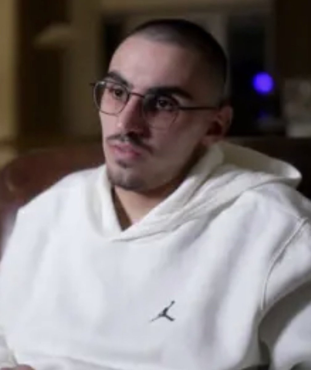 streetwize's tweet image. 🚨Captivity Survivor Rom Braslavski decided to cancel his trip to the US to meet with President Trump, following his struggle with post-traumatic stress disorder
r/t @roniaviram 
@HazinorX