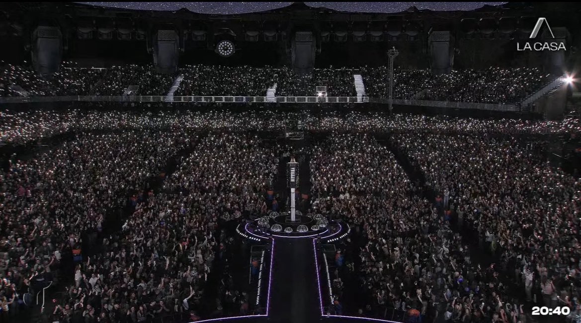 FUTTTURA en Tecnópolis 

• Fue la primera artista argentina en realizar su propio festival.
• Contó con tres escenarios nunca antes vistos en el país.
• Alcanzó ocho de nueve fechas completamente agotadas.
• Superó las trescientas mil entradas vendidas.
• Reunió a un millón