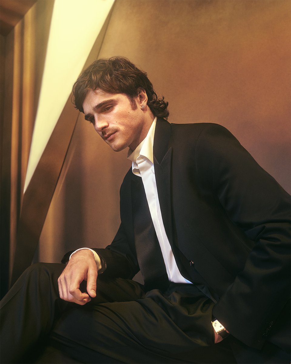 Jacob Elordi x Governors Awards.

Photography: Cibelle Levi
Set Design: Justin Corrigan