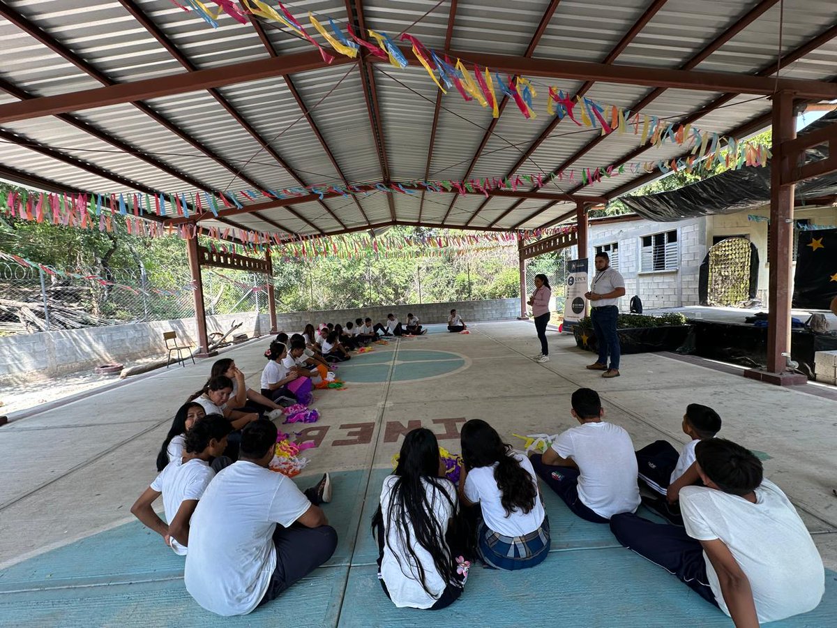 MagaGuatemala's tweet image. #ElProgreso | Realizamos varias actividades con integrantes del CADER de San Cristóbal Acasaguastlán y aldea Las Ovejas, en El Jícaro, en virtud de fomentar la creatividad, la cultura y el trabajo en equipo.

#ElPuebloDignoEsPrimero