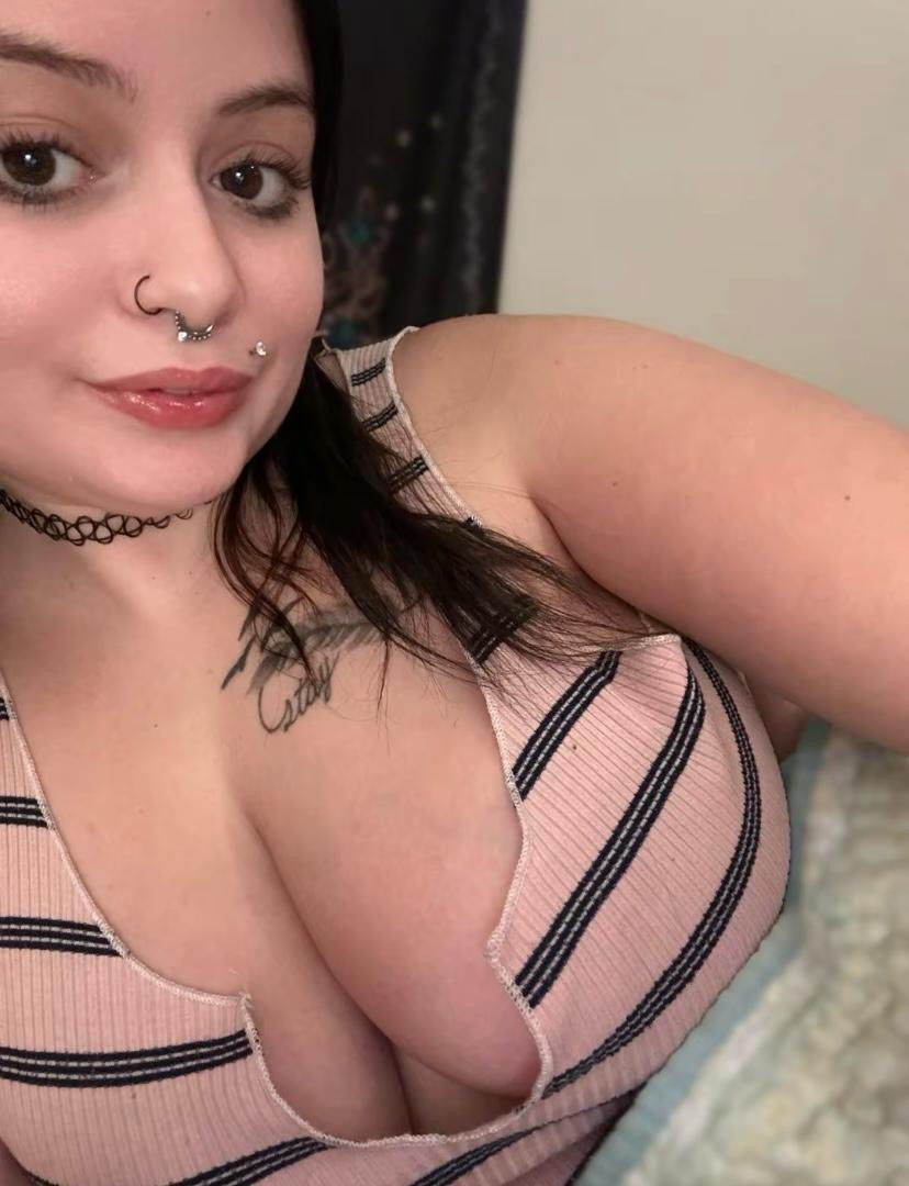 Guess the is melon enticing 💦😊